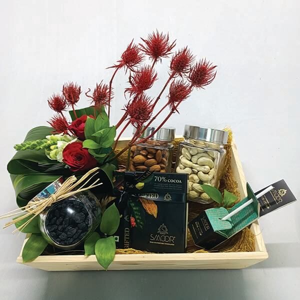 Baskets of Delights Diwali gift hampers online deliver to India