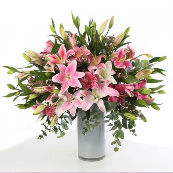Pink beauty Online pink lily Delivery in Bangalore