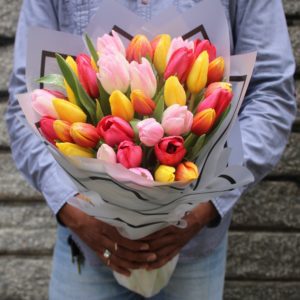 Rainbow Tulips - Send/Buy Tulips Bouquet | Juneflowers.com