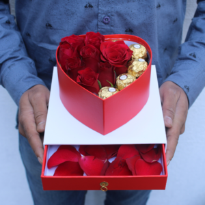 Sweet Heart - Order Valentines day heart flowers -Juneflowers.com